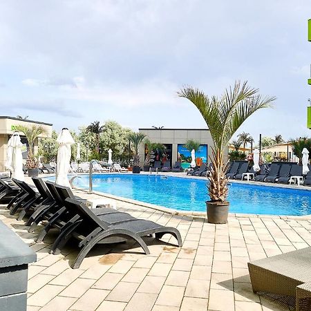 Orange Summer Apartment Spa Pools Beach Resort Mamaia Eksteriør bilde