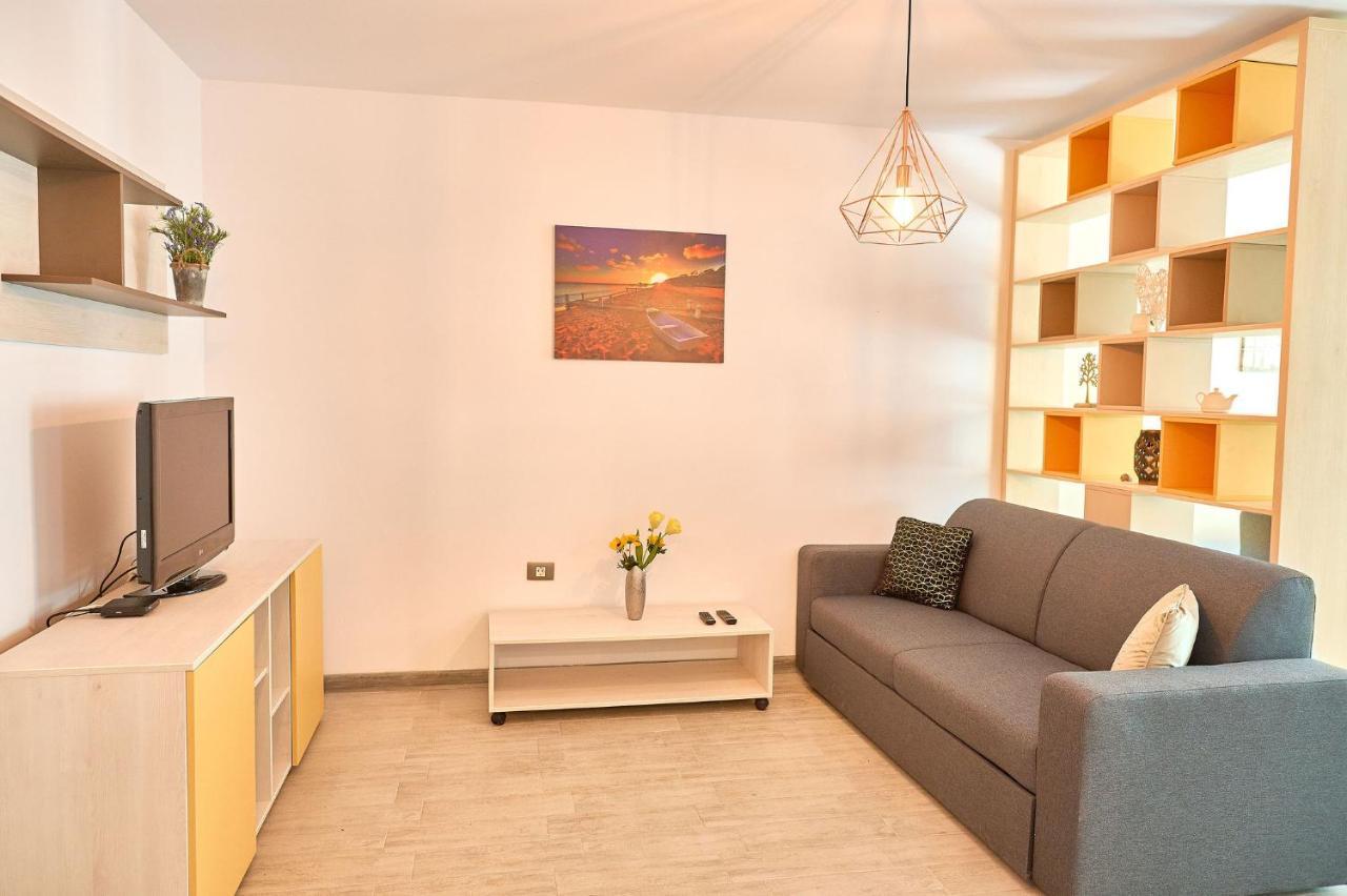 Orange Summer Apartment Spa Pools Beach Resort Mamaia Eksteriør bilde