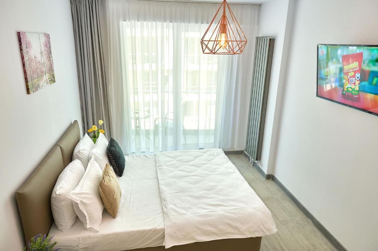 Orange Summer Apartment Spa Pools Beach Resort Mamaia Eksteriør bilde