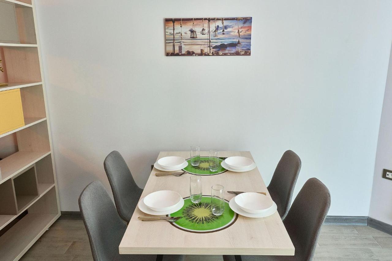Orange Summer Apartment Spa Pools Beach Resort Mamaia Eksteriør bilde