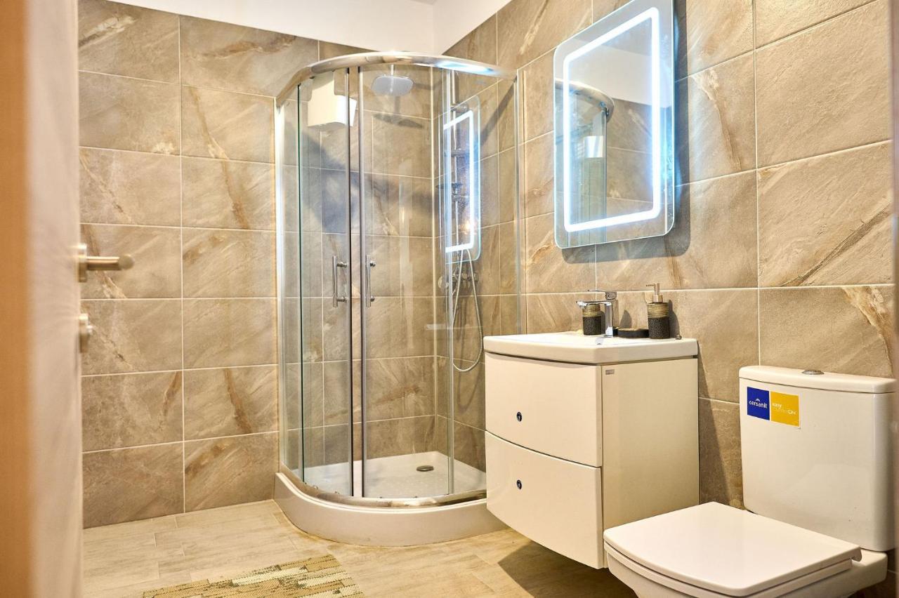 Orange Summer Apartment Spa Pools Beach Resort Mamaia Eksteriør bilde