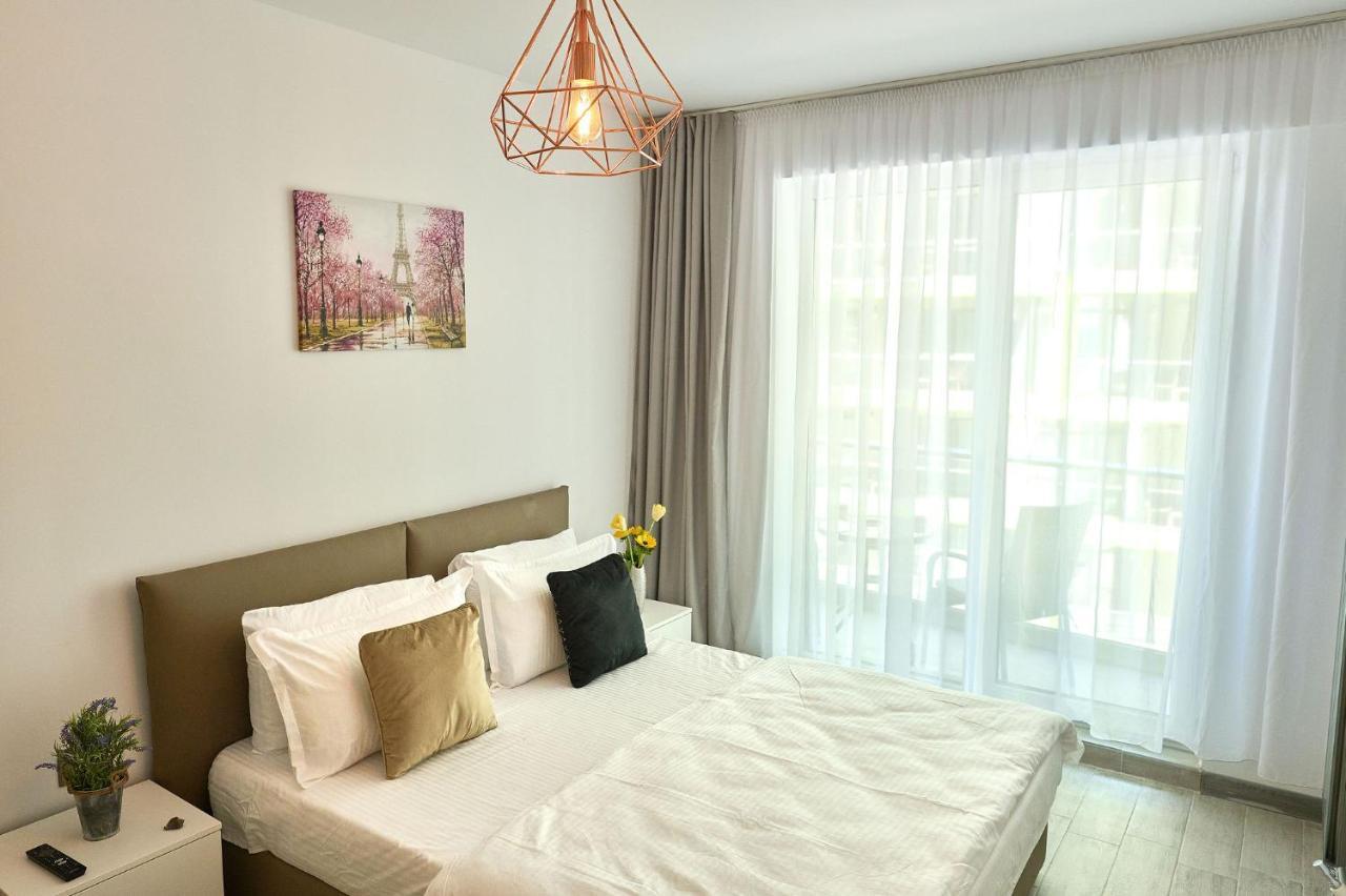 Orange Summer Apartment Spa Pools Beach Resort Mamaia Eksteriør bilde